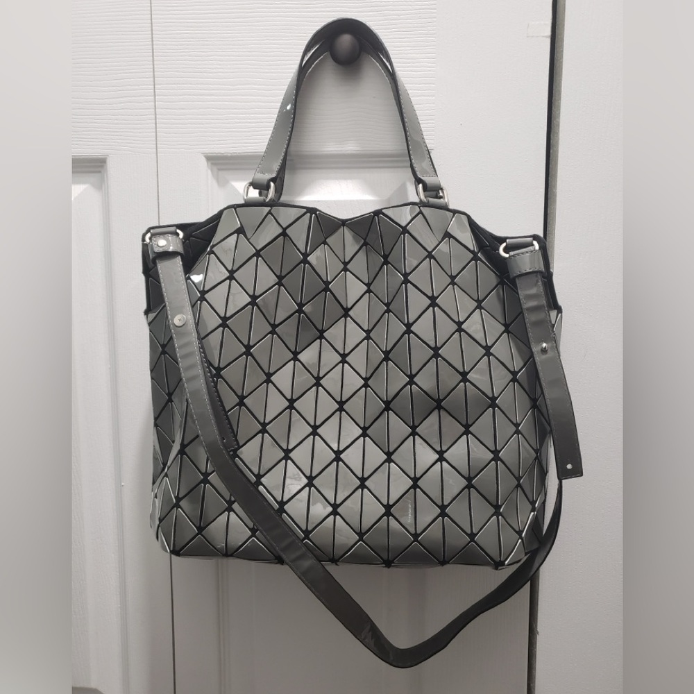Metallic Geometry Bag - Picture 3 of 16